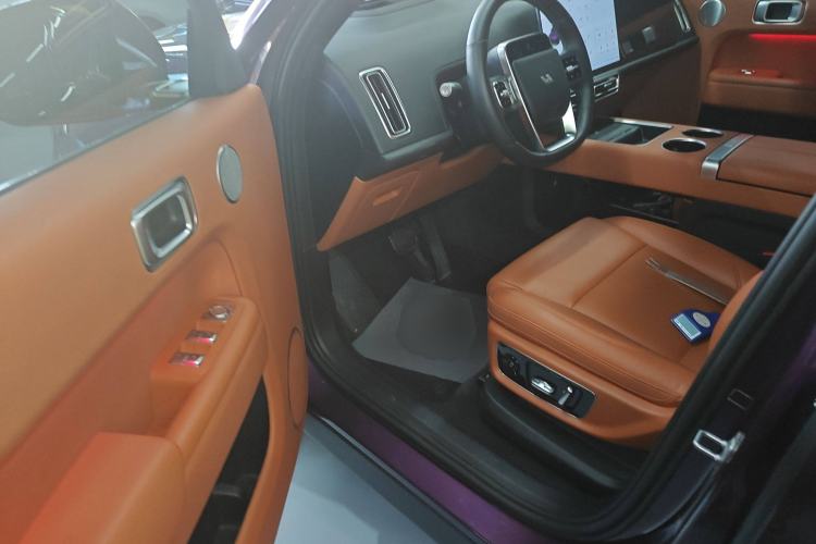 Used Li Auto L9 2022 Max model
