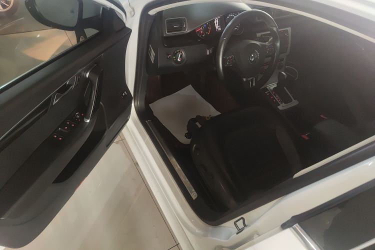 Used Volkswagen Magotan 2013 2.0 TSI Luxury Model