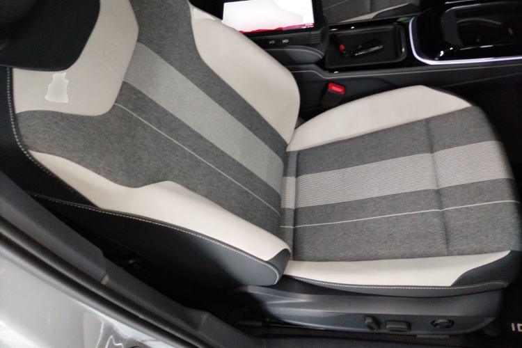 Used Volkswagen ID.4 CROZZ 2024 Revised Version PURE+
