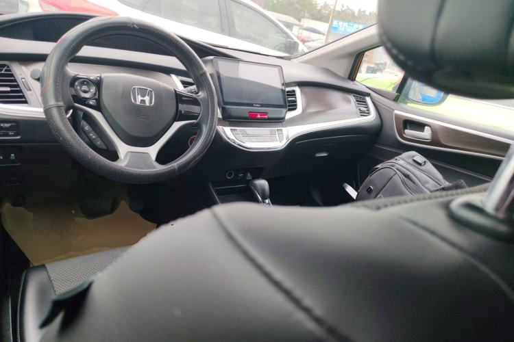 Used Honda Jade 2016 1.8L Automatic Comfort Elite Version 5 Seats
