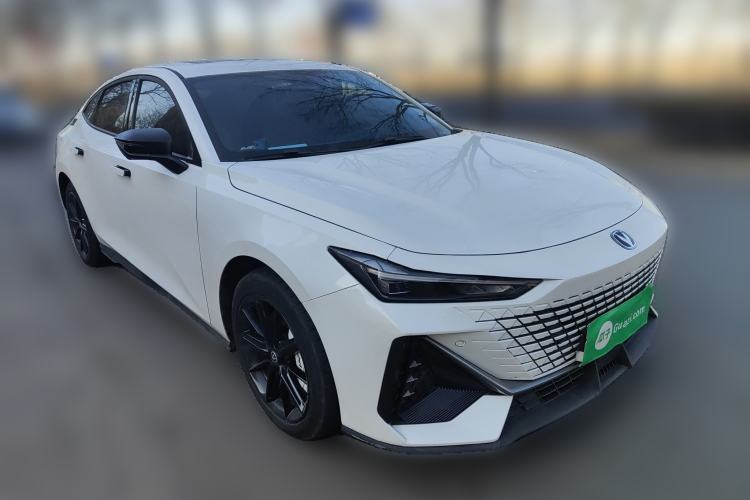Used Changan UNI-V iDD 2023 Zhidian iDD 1.5T 113km Smart & Fun Version (Rapid Edition)
