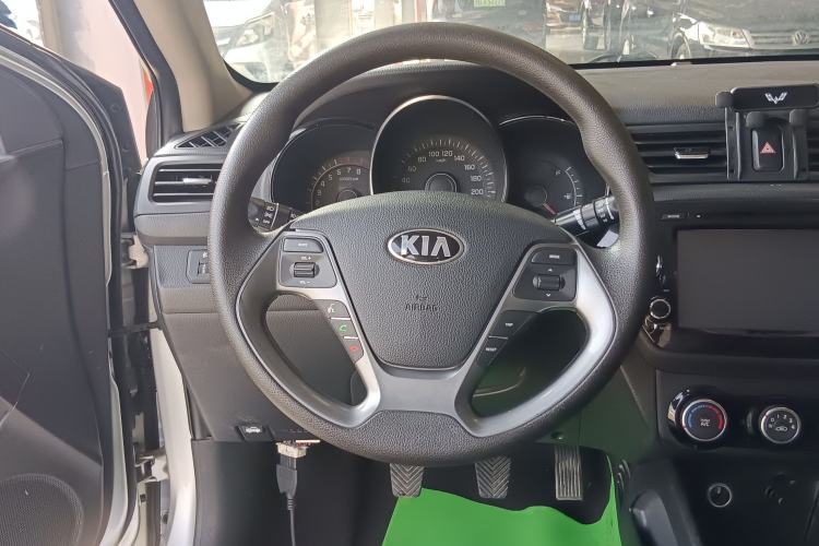 Used Kia K2 2015 Sedan 1.4L MT GLS