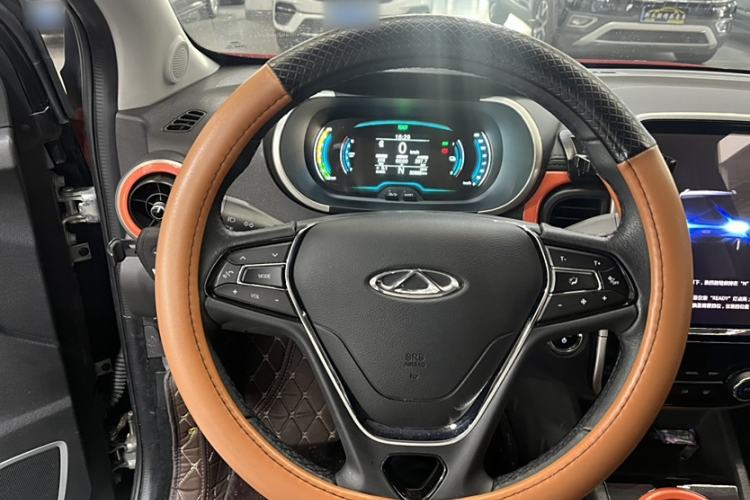 Used Chery Little Ant 2021 200 000-Yuan Ant Fan Edition Talent Version NMC Battery 408 km续航
