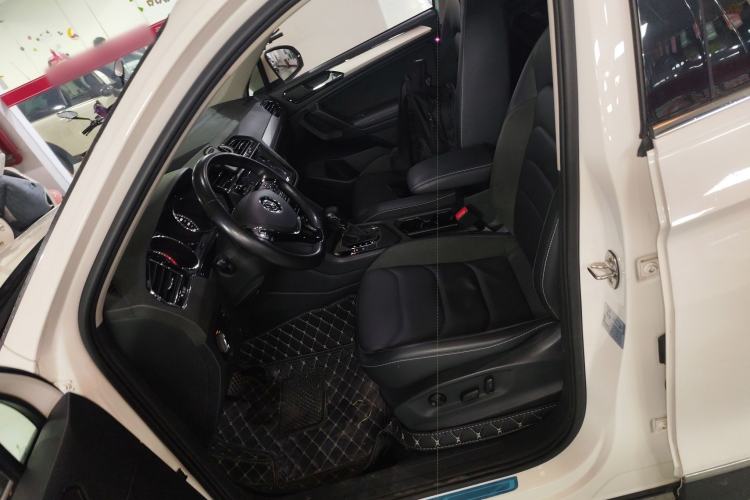 Used Volkswagen Tiguan L 2018 Facelift 330TSI Automatic Two-Wheel Drive Luxury Edition