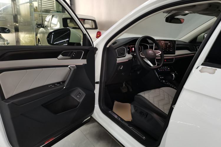 Used Volkswagen Tayron 2023 280TSI Two-Wheel-Drive Luxury Plus Advanced Version
