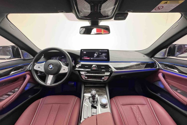 Used BMW 5 Series 2022 Second Facelift 525Li M Sport Package
