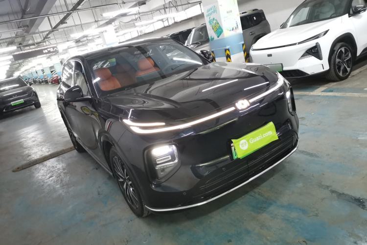 Used  Q07 2025 215 Flagship PLUS
