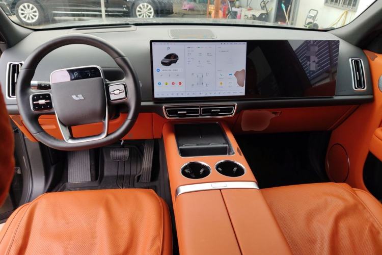 Used Li Auto L8 2023 Pro Model
