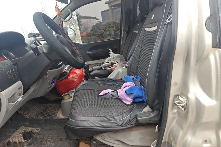 Used FORTHING Lingzhi 2014 V3 1.5L 7-Seater Comfort Model
