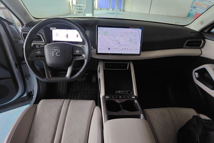 Used BYD Yuan UP 2025 Intelligent Driving Version 401 km Beyond-Range Edition