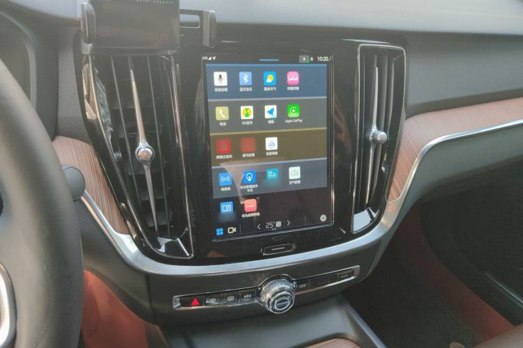 Used Volvo S60 2025 B4 Zhiyuan Luxury Edition