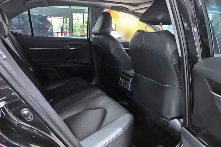 Used Toyota Camry 2023 2.5G Luxury Edition
