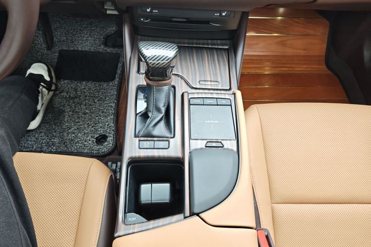 Used Lexus ES 2020 260 Excellence Edition