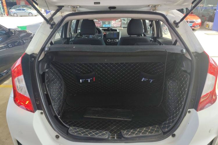 Used Honda Fit 2014 1.5L SE CVT Fashion Model
