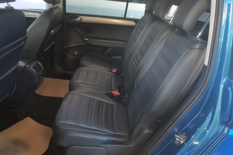 Used Volkswagen Touran 2018 Volkswagen Touran L 280TSI DSG Boundary Luxury Edition 7 Seats China VI Standard
