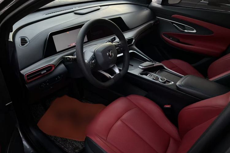 Used Changan UNI-T 2020 1.5T Prestige Version
