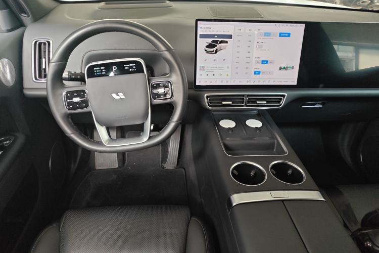 Used Li Auto L7 2023 Pro Model
