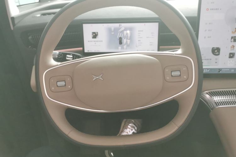 Used XPeng X9 2025 740 Ultra-Long Range Max
