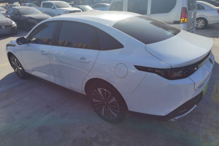 Used Changan Eado PHEV 2025 Smart New Blue Whale 145KM High-Energy Edition