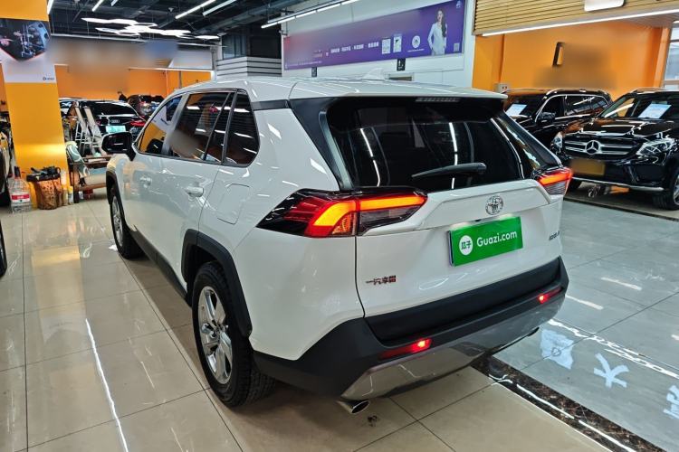 Used Toyota RAV4 2020 2.0L CVT Two-Wheel Drive Fashion Edition