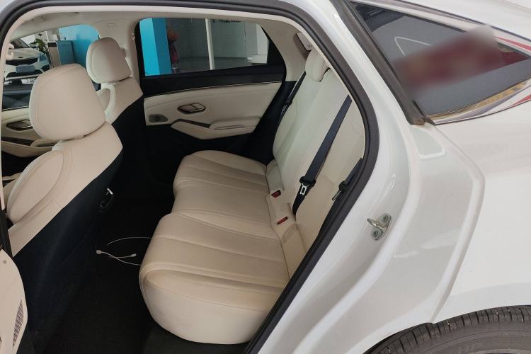 Used BYD Qin L 2024 DM-i 120KM Leading Model
