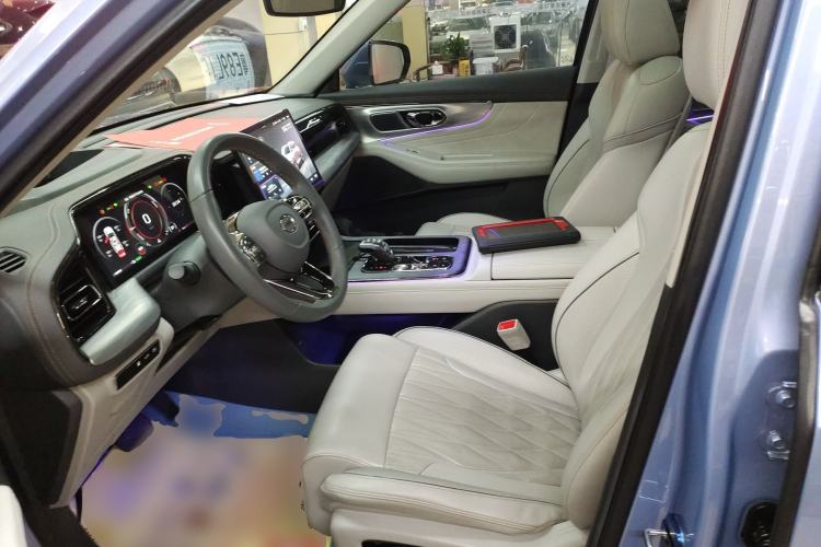 Used GAC Trumpchi GS8 2022 Dual-Engine Series 2.0TM Four-Wheel Drive Prestige Edition (6 Seats)
