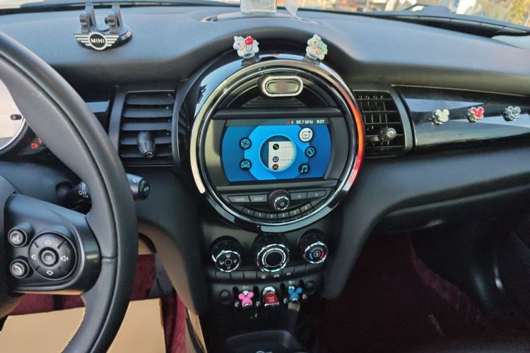 Used  MINI 2021 1.5T ONE PLUS
