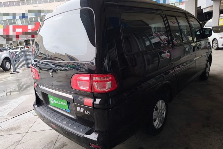 Used FORTHING Lingzhi 2023 M5L 1.6L Base Model 7 Seats
