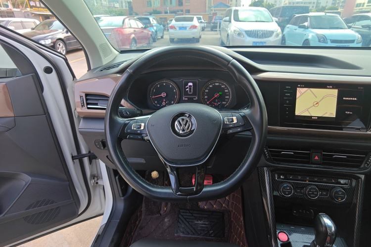 Used Volkswagen Tharu 2020 280TSI Two-Wheel Drive Luxury Edition China VI Standard
