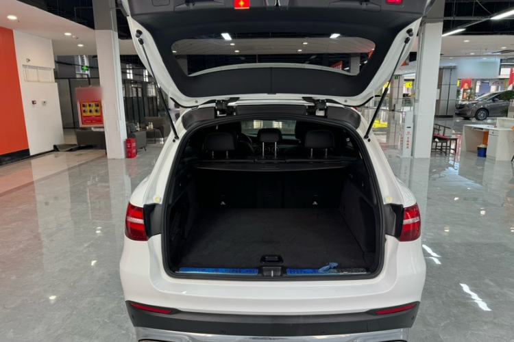 Used Mercedes-Benz GLC 2016 GLC 260 4MATIC Luxury Model