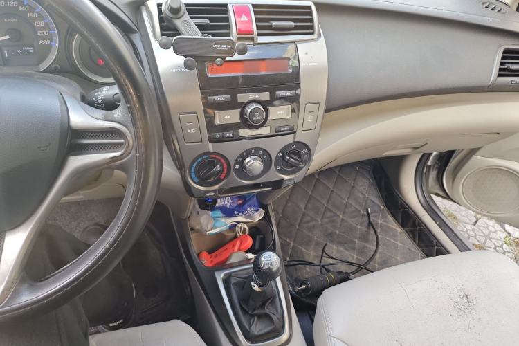 Used Honda City Classic 2012 1.5L Manual Comfort Edition
