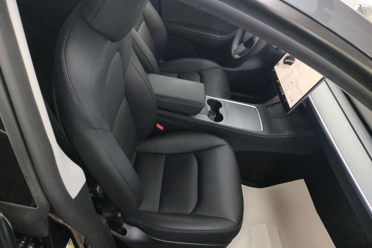 Used Tesla Model Y 2024 Long-Range All-Wheel-Drive Version
