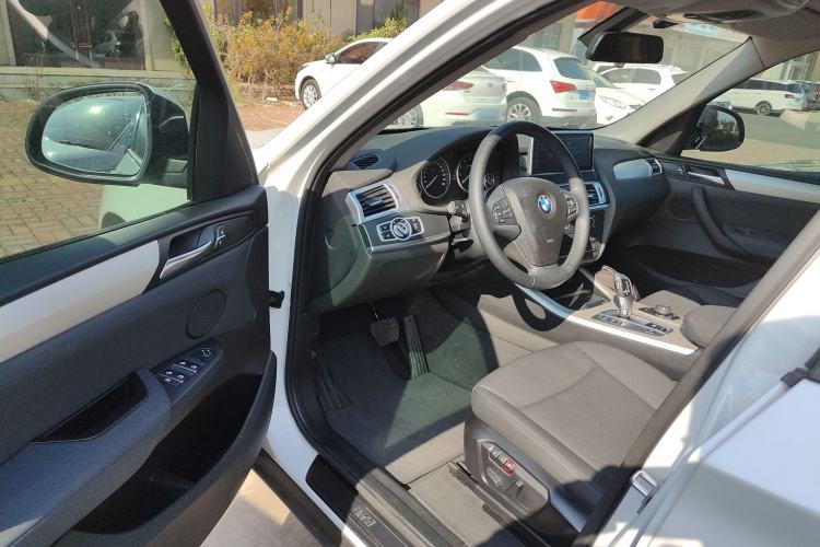 Used BMW X3 2016 sDrive20i
