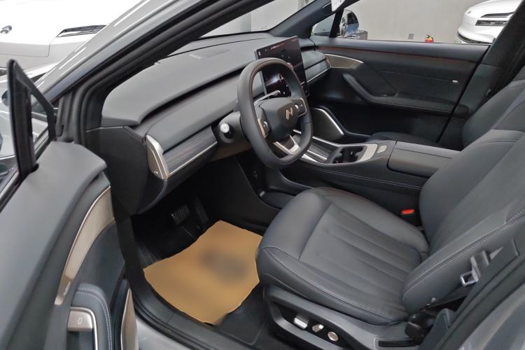 Used ONVO L60 2024 60 kWh Rear-Drive Version