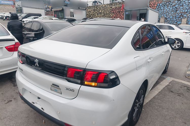 Used Peugeot 308 2016 1.6L Automatic Fashion Edition
