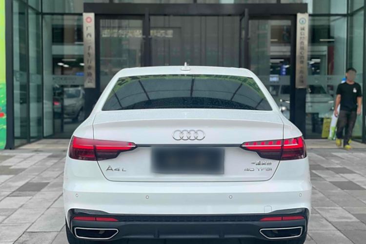 Used Audi A4L 2022 40 TFSI Luxury Dynamic Model
