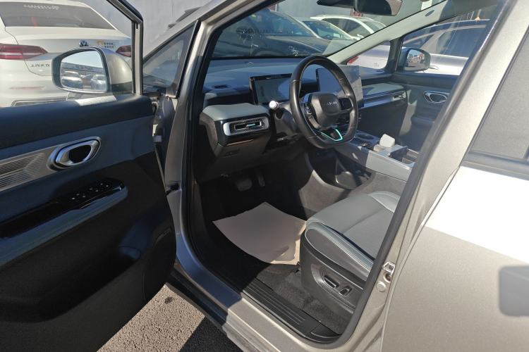 Used AION Y 2022 Plus 70 Tech Edition
