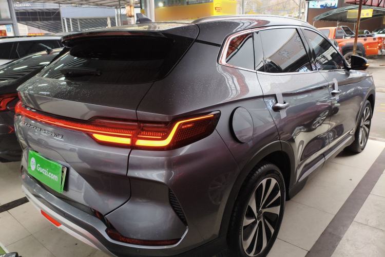 Used BYD Song PLUS New Energy 2023 Champion Edition DM-i 110KM Flagship Model
