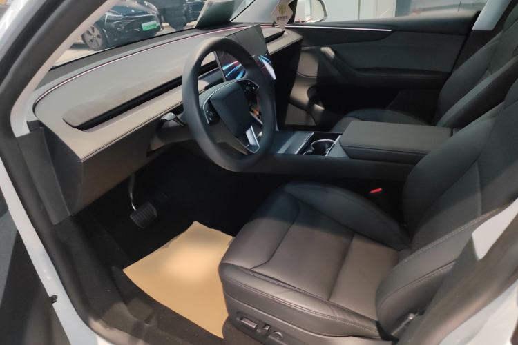 Used Tesla Model Y 2025 Rear-Wheel Drive First Edition