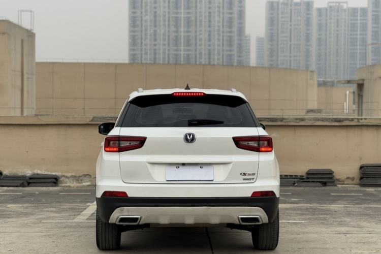 Used Changan CS55 2019 1.5T Manual Colorful Model China VI Standard
