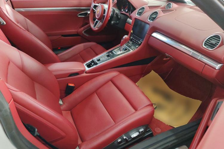 Used Porsche 718 2022 Boxster 2.0T
