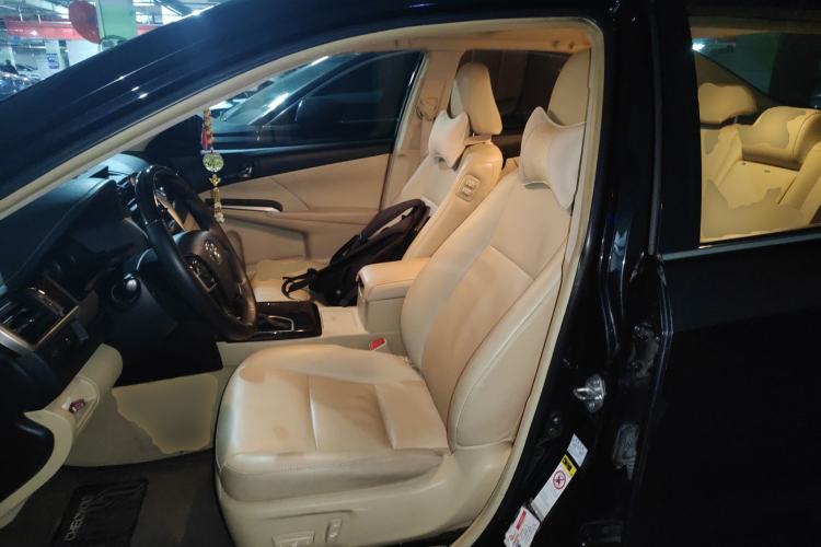 Used Toyota Camry 2016 2.0G 10th Anniversary Leading Edition
