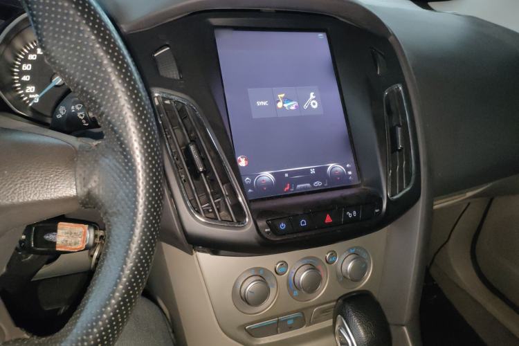 Used Ford Focus 2012 Sedan 1.6L Automatic Comfort Model
