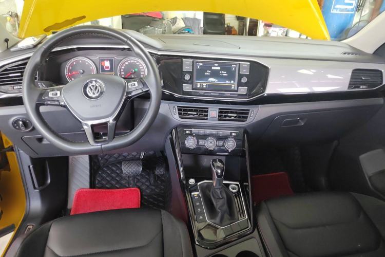 Used Volkswagen Tayron 2019 330TSI Two-Wheel-Drive Luxury Version China V Emission Standard
