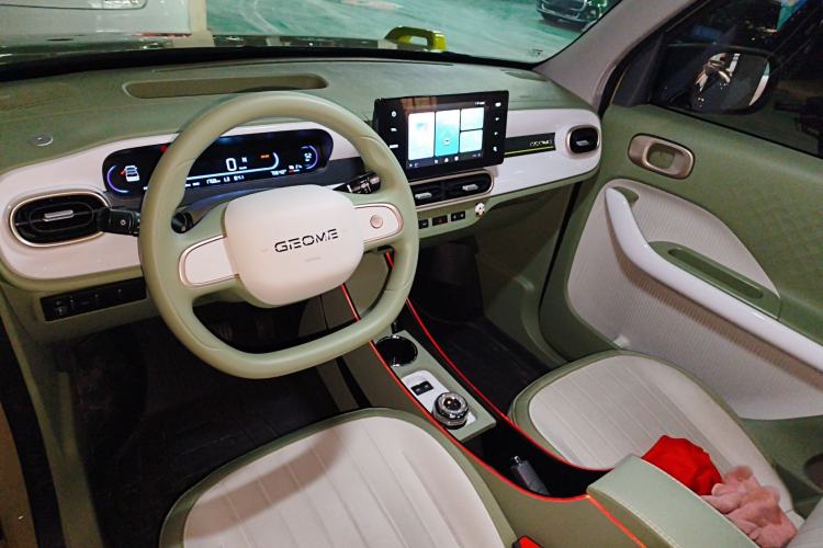 Used  Panda 2025 210km Panda Rider