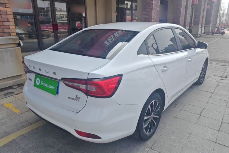 Used Roewe i5 2020 1.5L Automatic 4G Connect Luxury Flagship Edition

