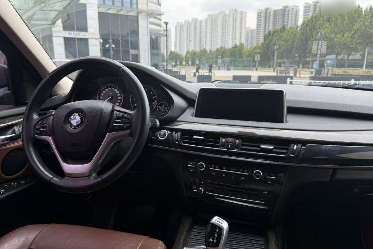 Used BMW X5 2014 xDrive35i Luxury Model
