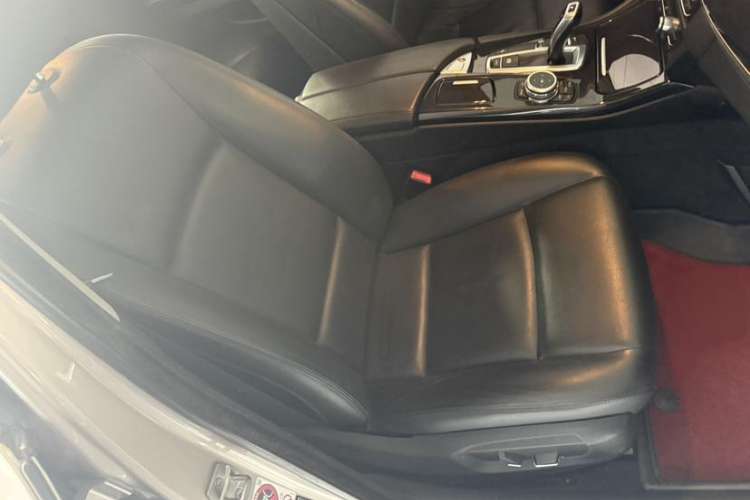 Used BMW 5 Series 2014 520i Elegant Edition
