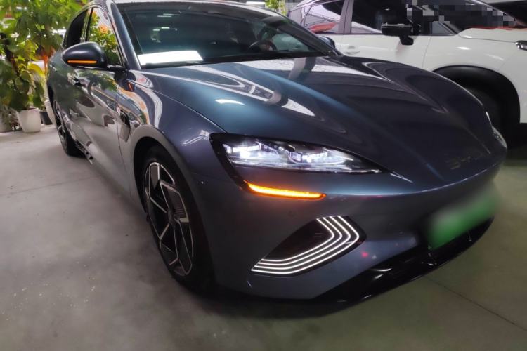 Used BYD Seal 2022 700 km Long-Range Rear-Wheel-Drive Version
