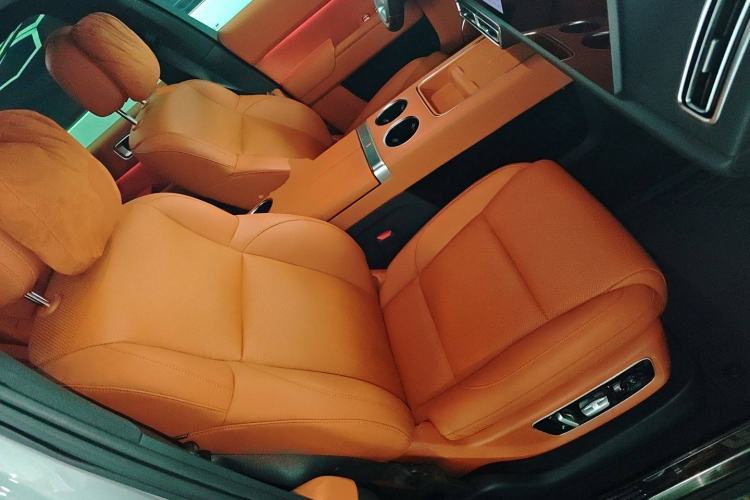 Used Li Auto L8 2023 Pro Model
